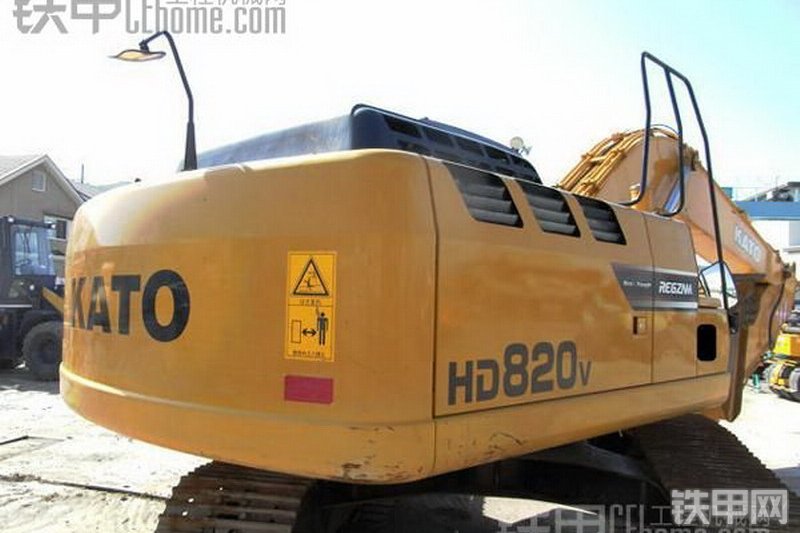 加藤hd820v挖掘机