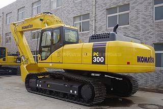小松pc300-7挖掘机
