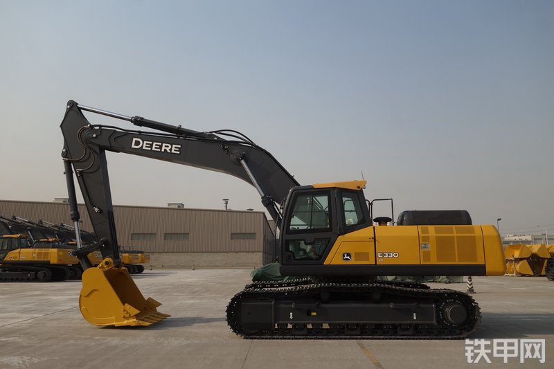 约翰迪尔E330LC挖掘机整机外观