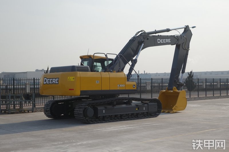 约翰迪尔E300LC挖掘机整机外观