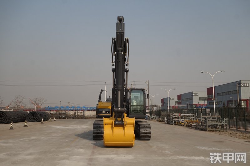 约翰迪尔E330LC挖掘机整机外观