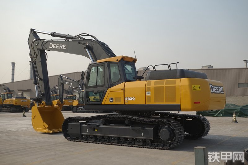 约翰迪尔E330LC挖掘机整机外观