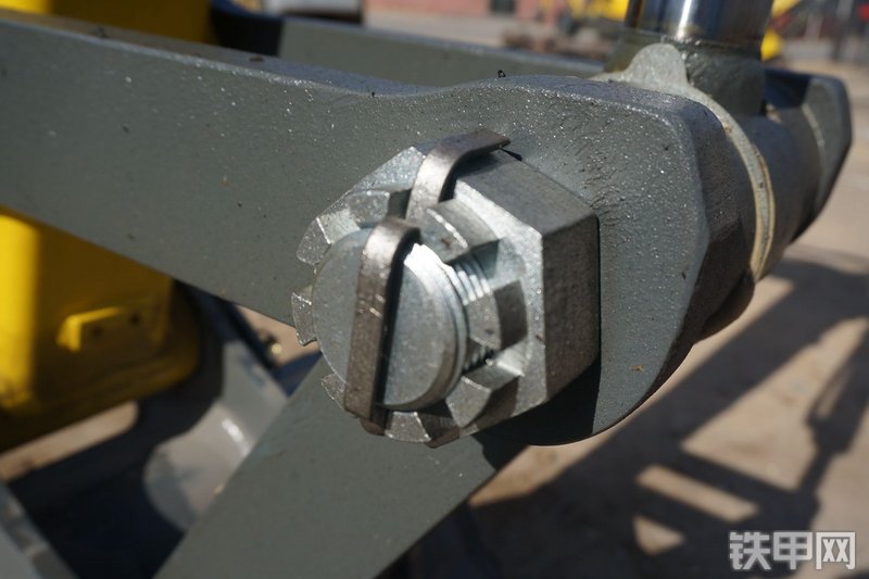 威克诺森6003挖掘机局部