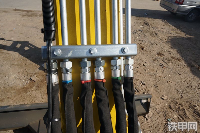 威克诺森6003挖掘机局部