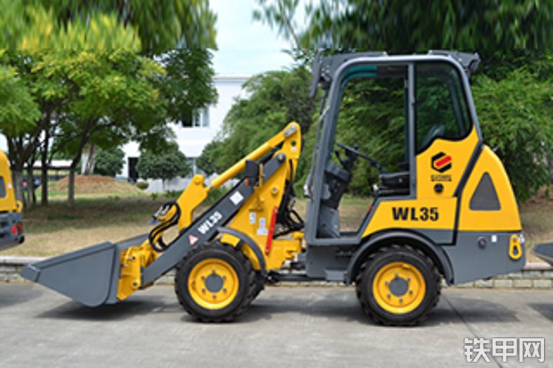福威重工wl35轮式滑移装载机