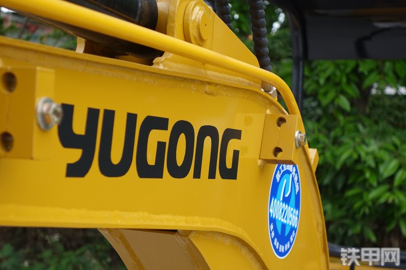 驭工YG22-9X挖掘机局部