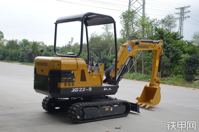 驭工YG22-9X挖掘机整机外观