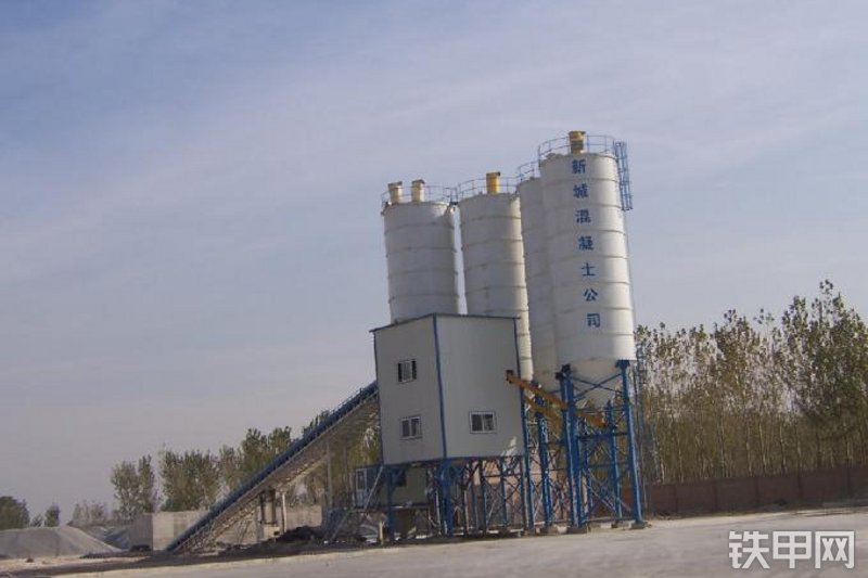 鸿达建工hzs125混凝土商混站