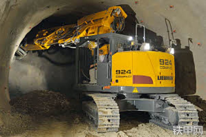 利勃海尔r924compacttunnel履带式挖掘机