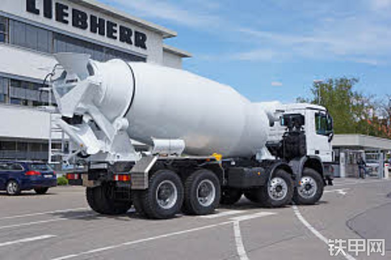 利勃海尔htm1204搅拌运输车