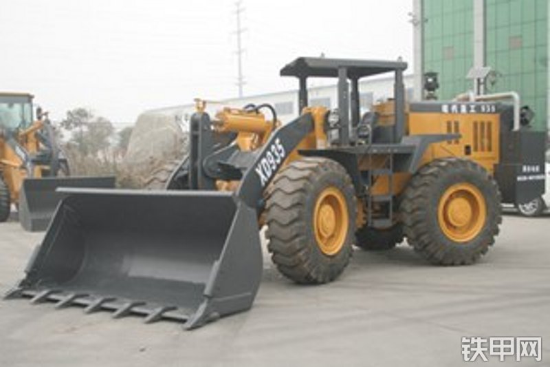 泰安现代重工xd935-jx轮式装载机