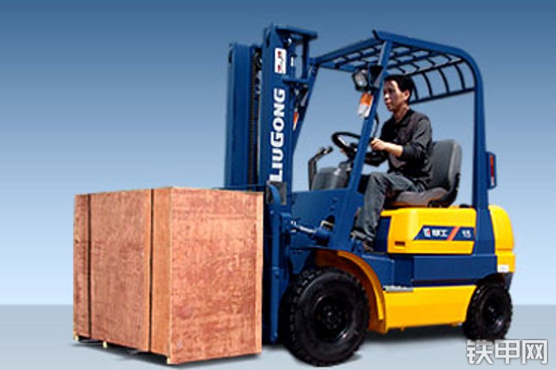 柳工cpc15内燃式叉车