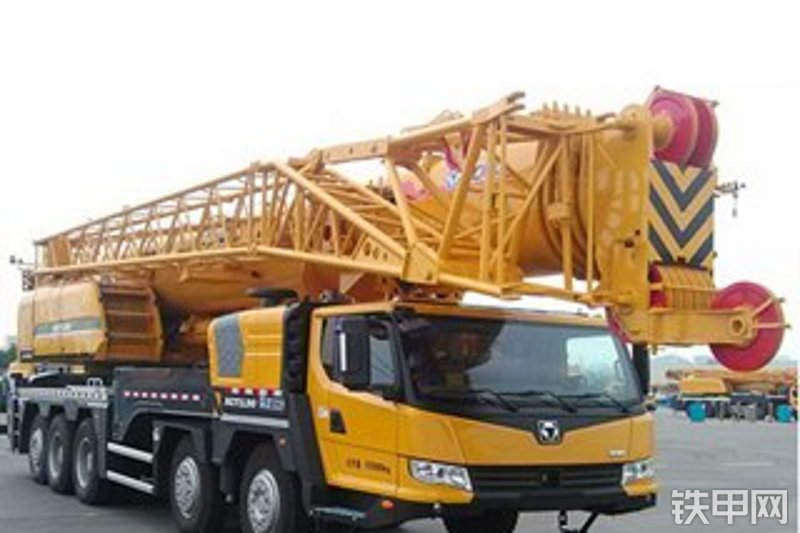 徐工xct130汽车起重机