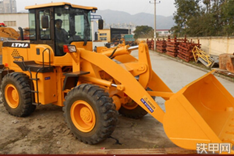 欣龙腾lt932轮式装载机