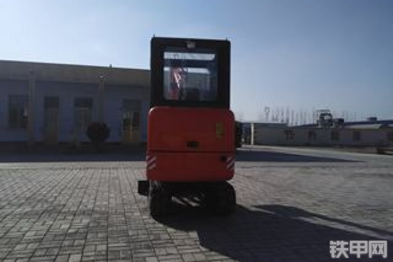 华夏山工SG18-9挖掘机整机外观