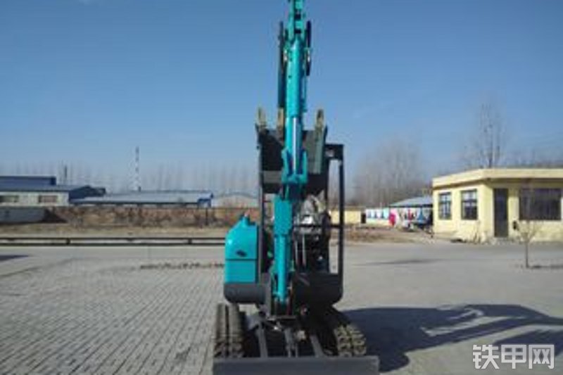 华夏山工SG25-9挖掘机整机外观