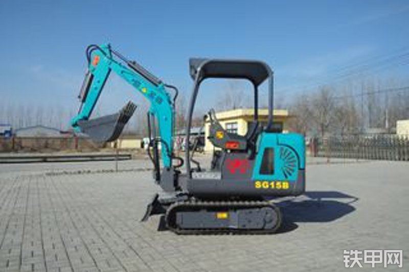 华夏山工SG15B挖掘机整机外观