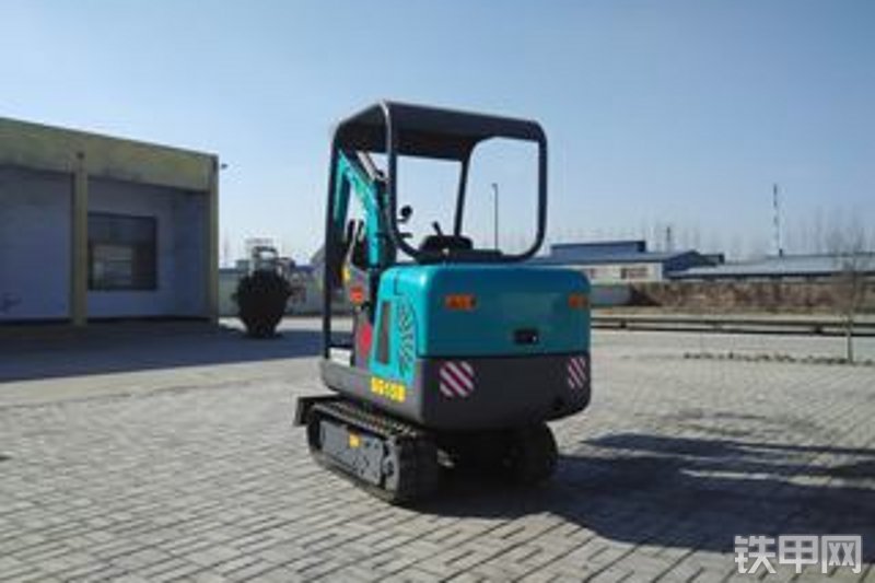 华夏山工SG15-9挖掘机整机外观