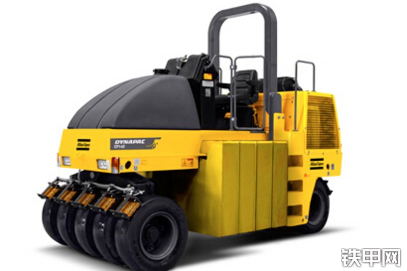 戴纳派克cp142轮胎压路机