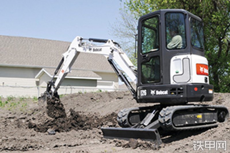 山猫e26履带式挖掘机