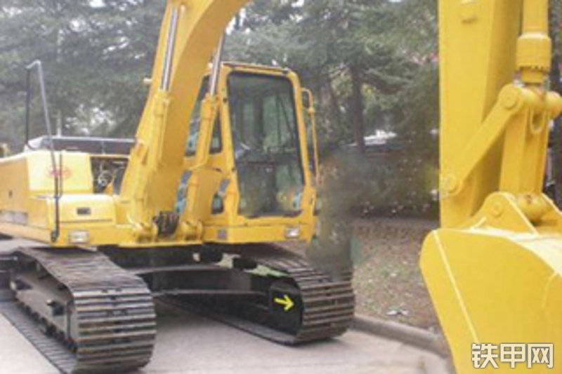 彭浦se330e履带式挖掘机