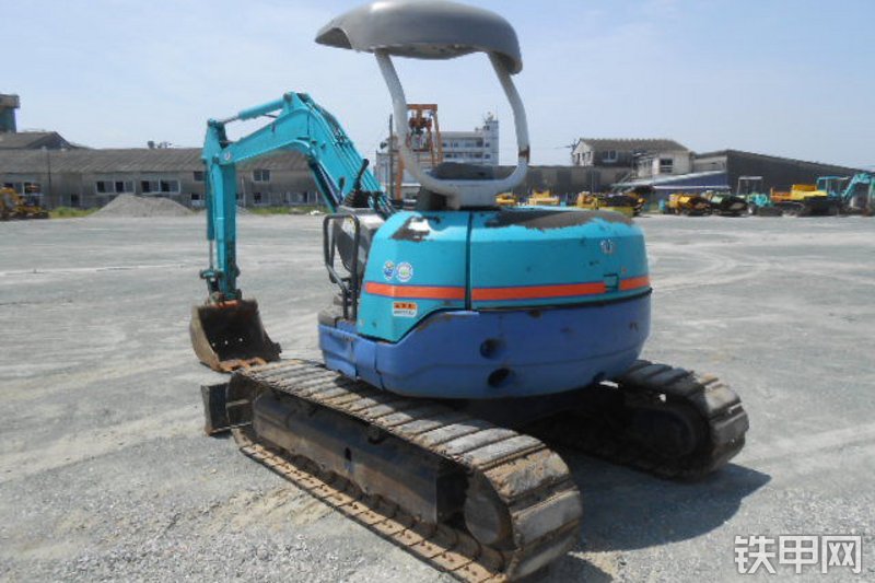 久保田U-45挖掘机整机外观