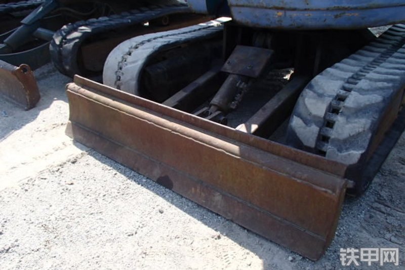 久保田RX-302挖掘机局部