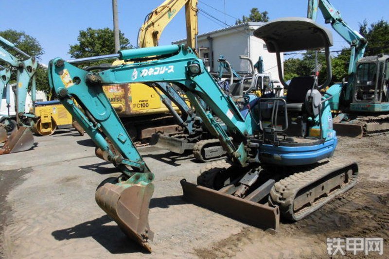 久保田U-25-3S挖掘机整机外观