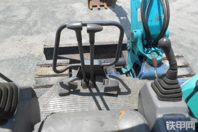 久保田U-45挖掘机局部