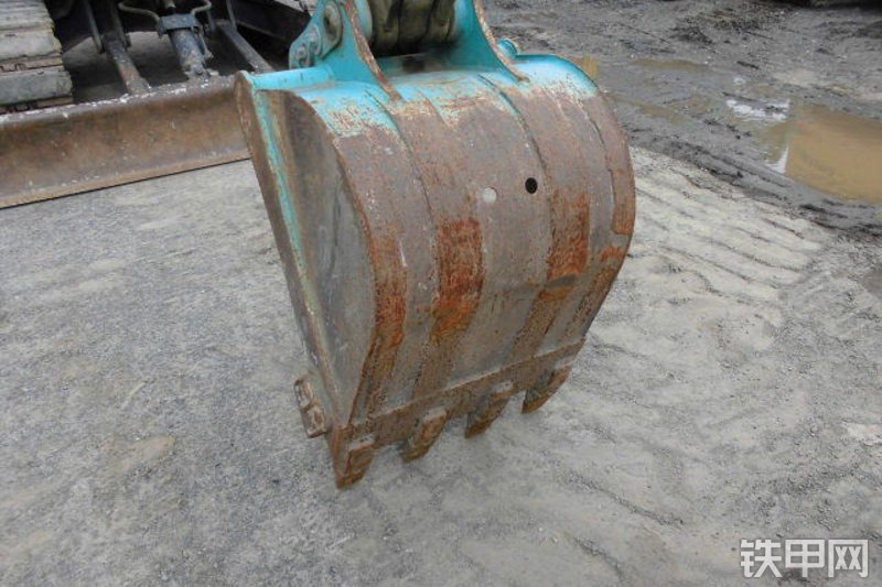 久保田U-40-3挖掘机局部