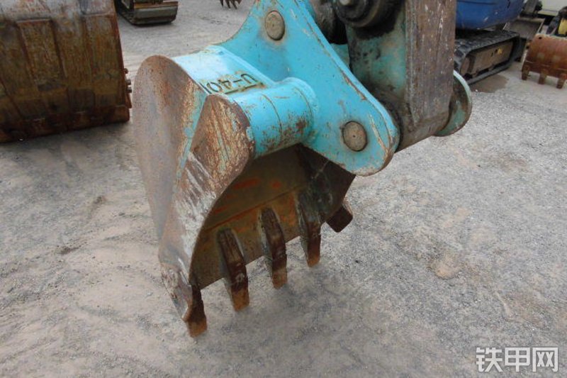 久保田U-40-3挖掘机局部