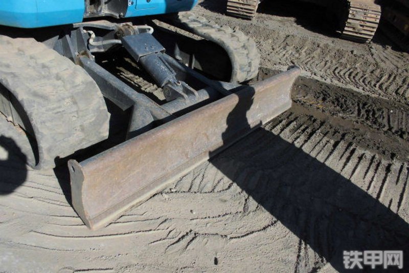 久保田RX-505挖掘机局部