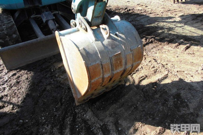 久保田RX-405挖掘机局部