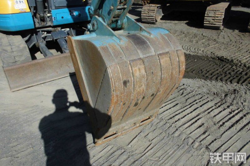 久保田RX-505挖掘机局部