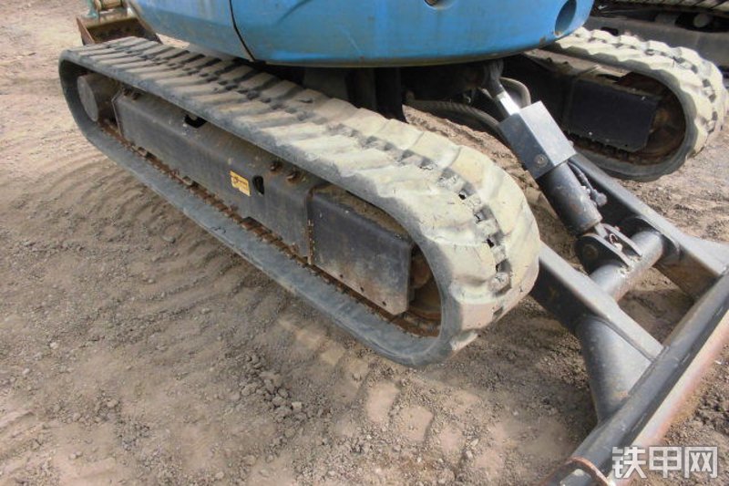 久保田RX-303S挖掘机局部