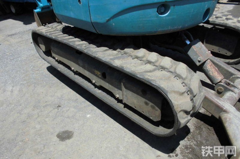 久保田RX-303挖掘机局部