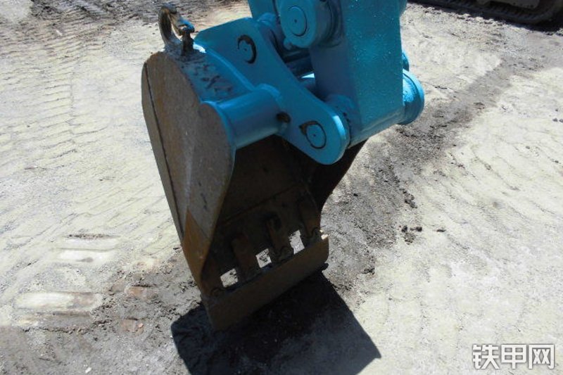 久保田RX-303挖掘机局部