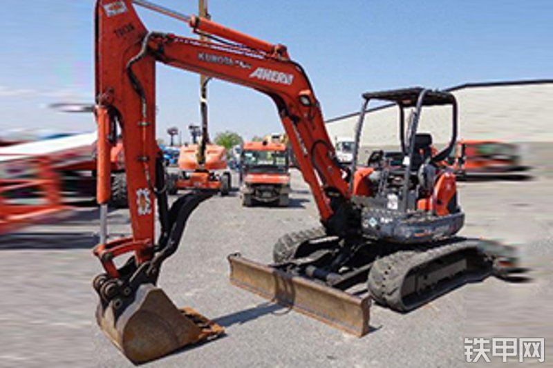 久保田KX1613S挖掘机整机外观