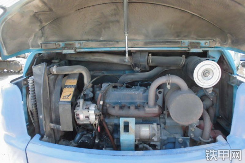 久保田K-030挖掘机局部