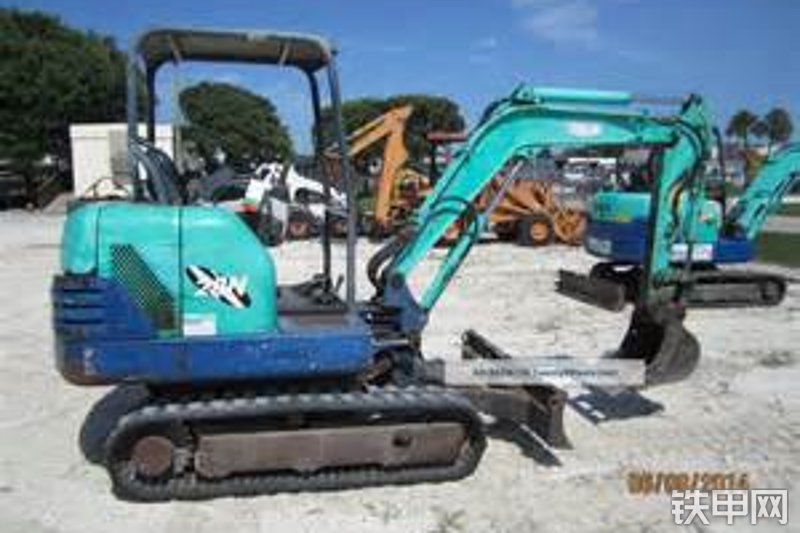 石川岛ihi2n-2履带式挖掘机