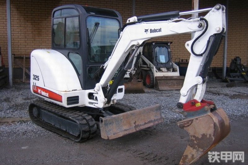山猫bobcat325履带式挖掘机