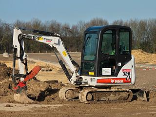 山貓 Bobcat328 挖掘機圖片