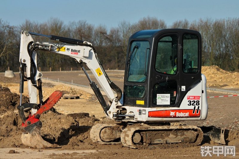 山猫bobcat328履带式挖掘机
