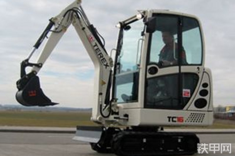 特雷克斯tc16履带式挖掘机