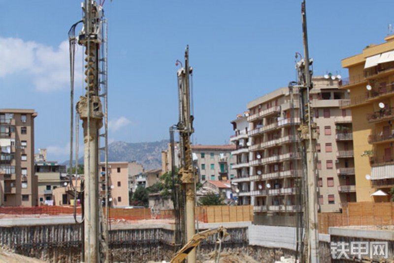 土力sr-90cfa履带长螺旋钻机