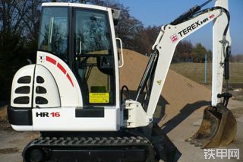 特雷克斯hr16履带式挖掘机