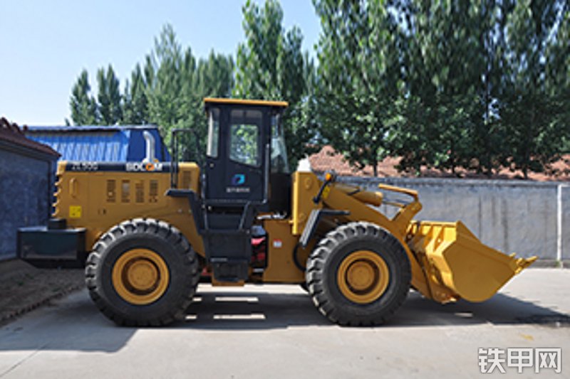 雷乔曼机械zl50g轮式装载机