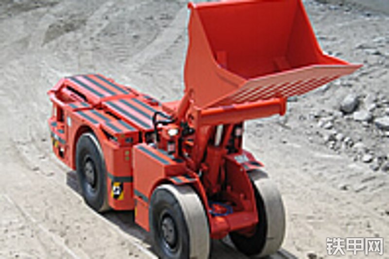 山特维克lh203自行式铲运机