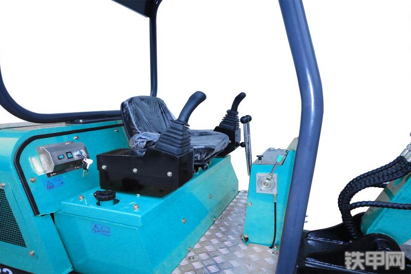 早山重工ZS-22S挖掘机局部