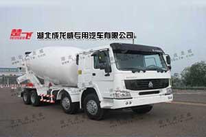 成龙威ZZ1317N3667C1搅拌运输车